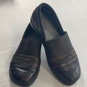 3/$20 NAOT shoes 37